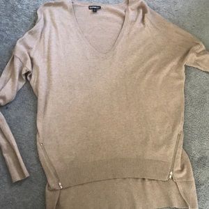 V neck express sweater